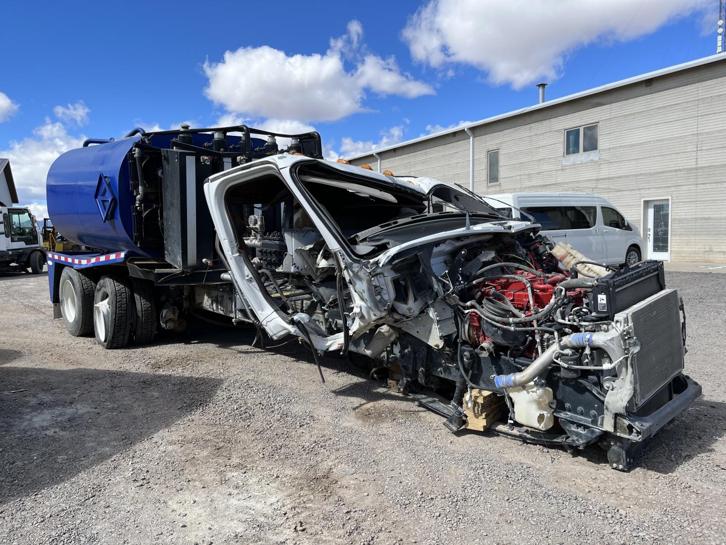 ./imagenes/INVOICE/2019/17385/PIPA PARA AGUA FREIGHTLINER M2 (22).JPG